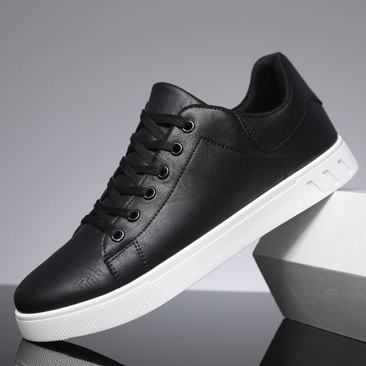 Colby | Minimalist Lace-Up Low-Top Trainers