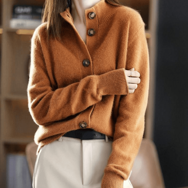 Mary | Button-Front Collared Knit Cardigan
